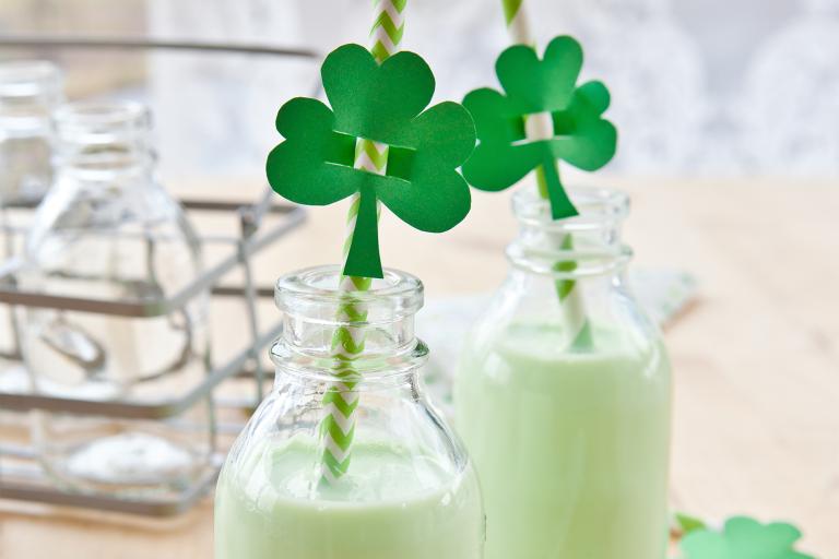 Shamrock Smoothie green smoothies with fun lucky clover straws